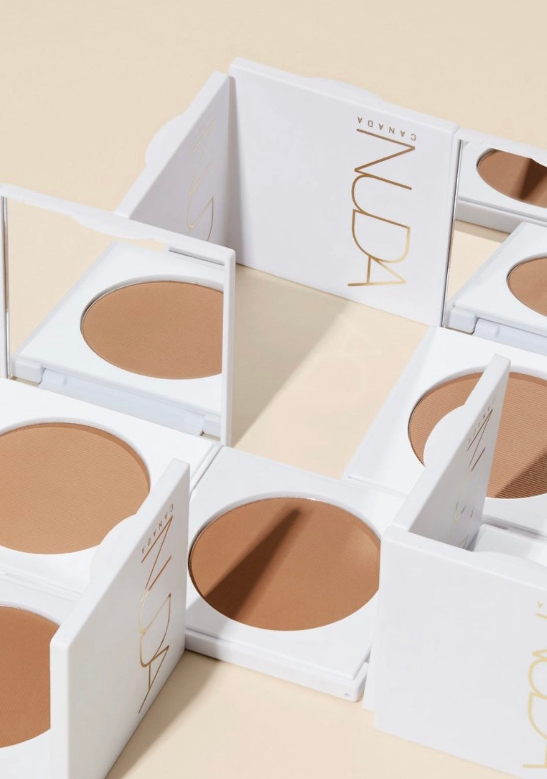 Poudre bronzante matifiante