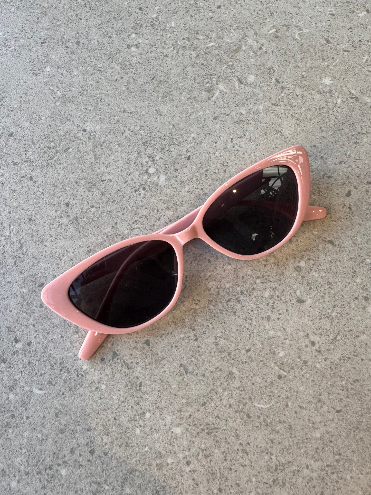 Sunglasses-Rosie